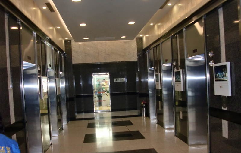 兆丰环球大厦电梯厅