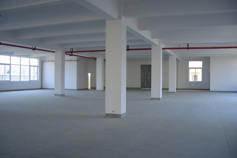 来伊份青年大厦