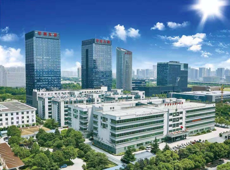 华业大厦地铁口~成熟园区 精装隔断带家具实图,孵化