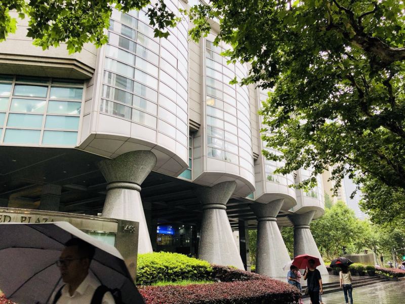 南京西路地铁口 中欣大厦 嘉里中心旁 精装有办公家具面积可选