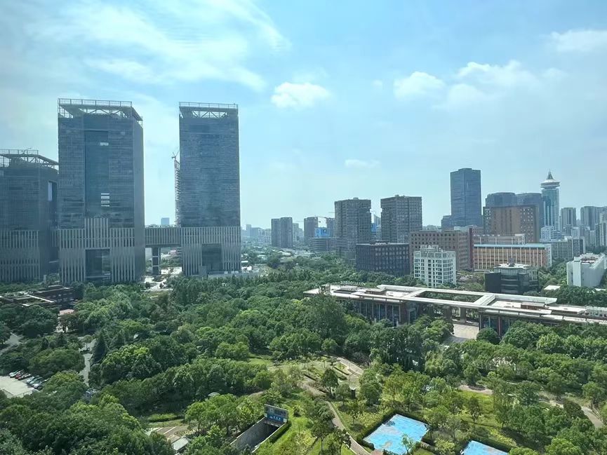 陆家嘴金融服务广场