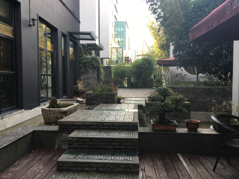 10号线龙柏新村 虹桥525创意园 183平精装办公室