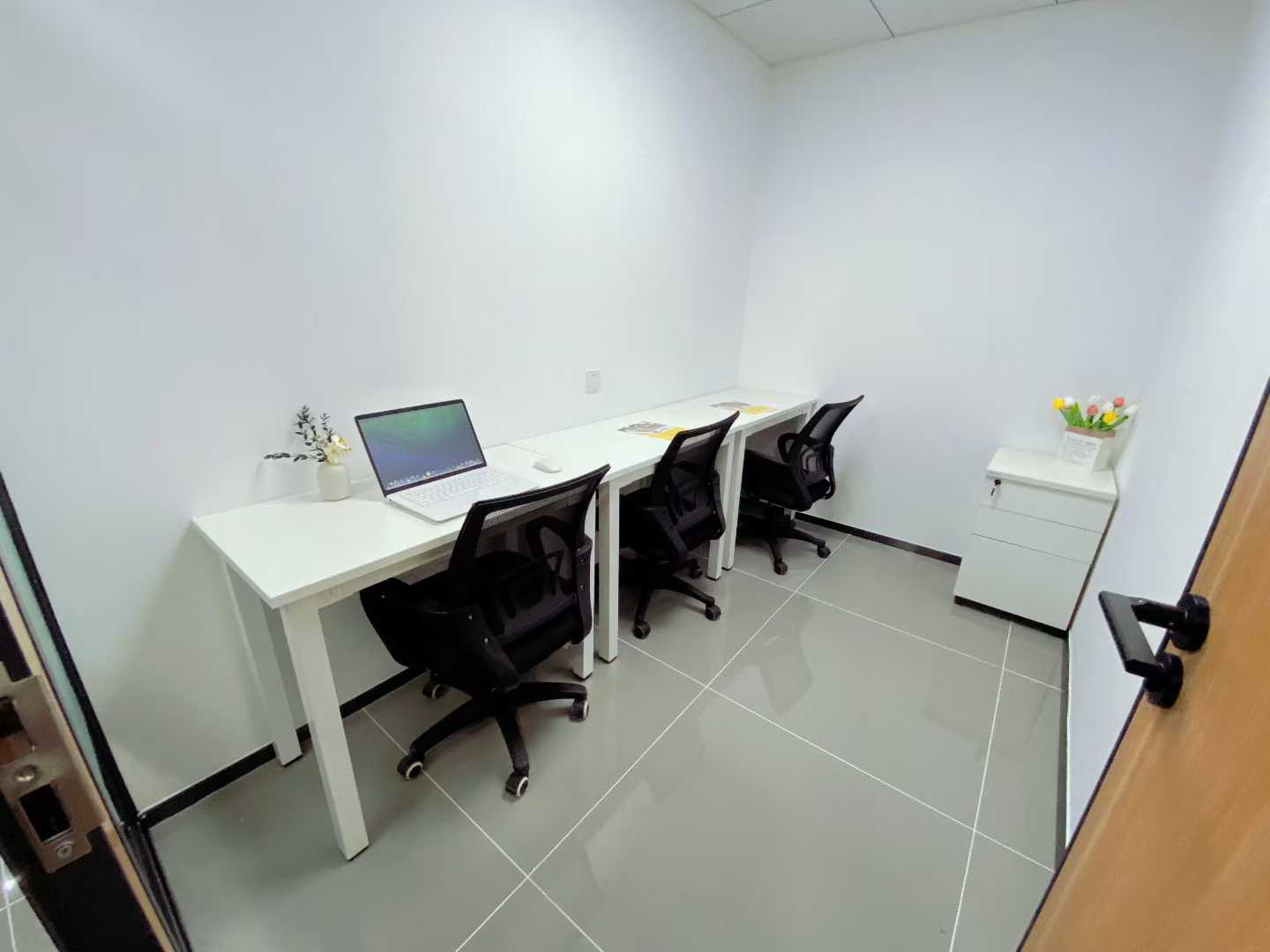 左岸工社