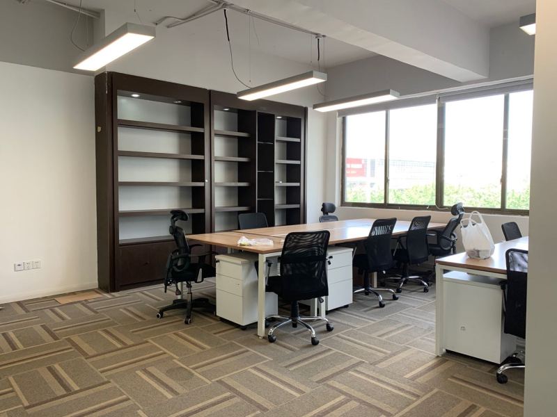 邮电大厦66平丨精装带家具丨地铁沿线交通方便—上海闸北区办公室出租