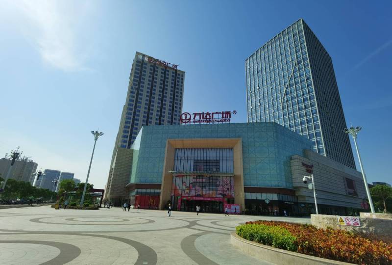 萝岗万达广场写字楼出租,广州黄埔科学城双地铁直达118方精装带办公