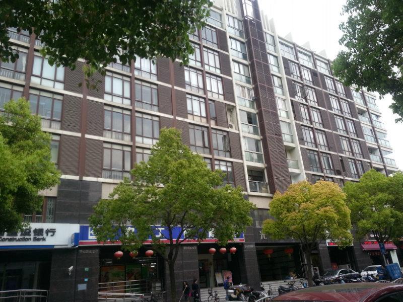 光华大厦 2号线上盖 45平小户型 使用率高 朝南