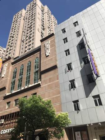 长寿路7/13号线 玉城大厦332平 精装隔断家具