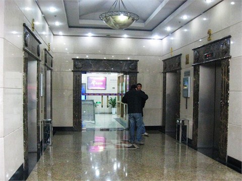 申能国际大厦电梯厅