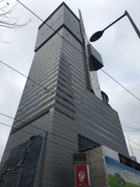 南京西路甲a仙乐斯广场128平米 精装可配家具