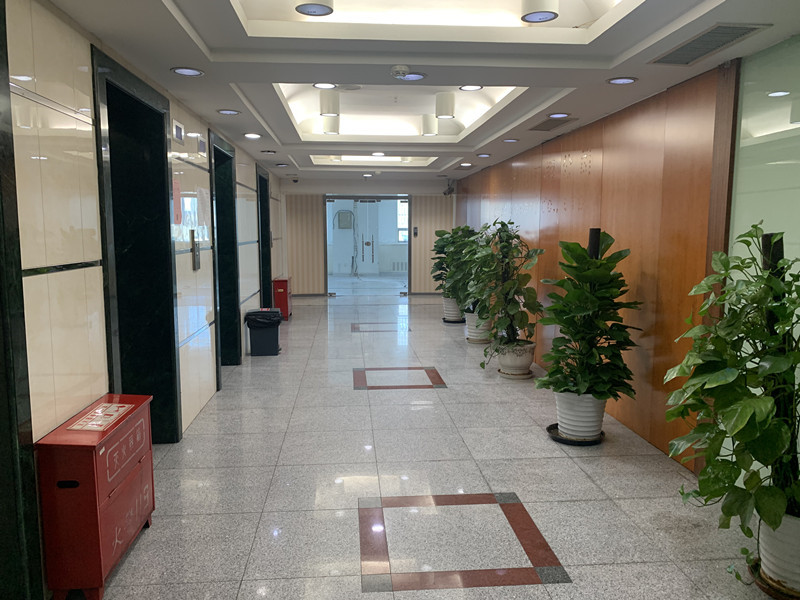 中服大厦电梯厅