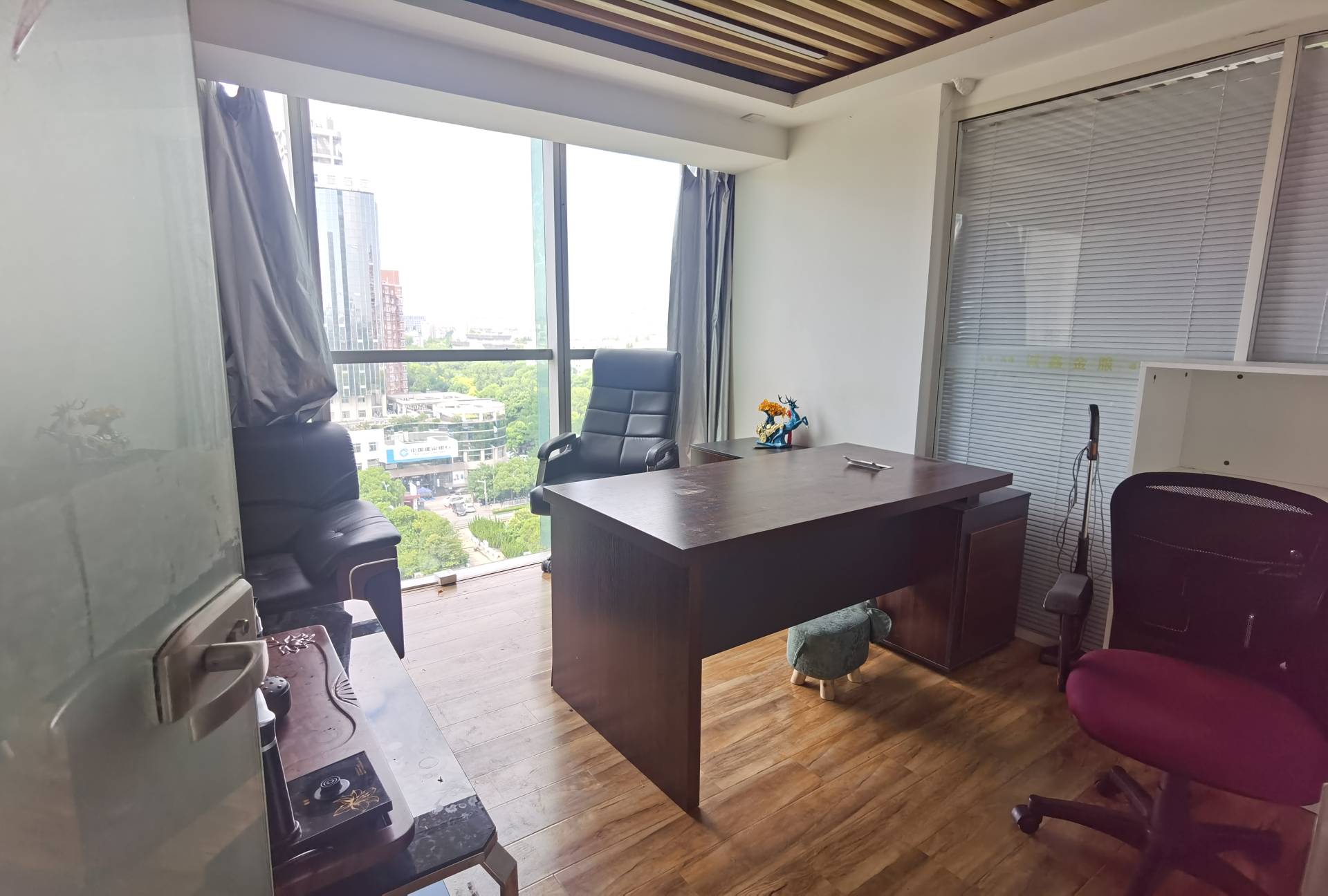 绿地科技岛广场