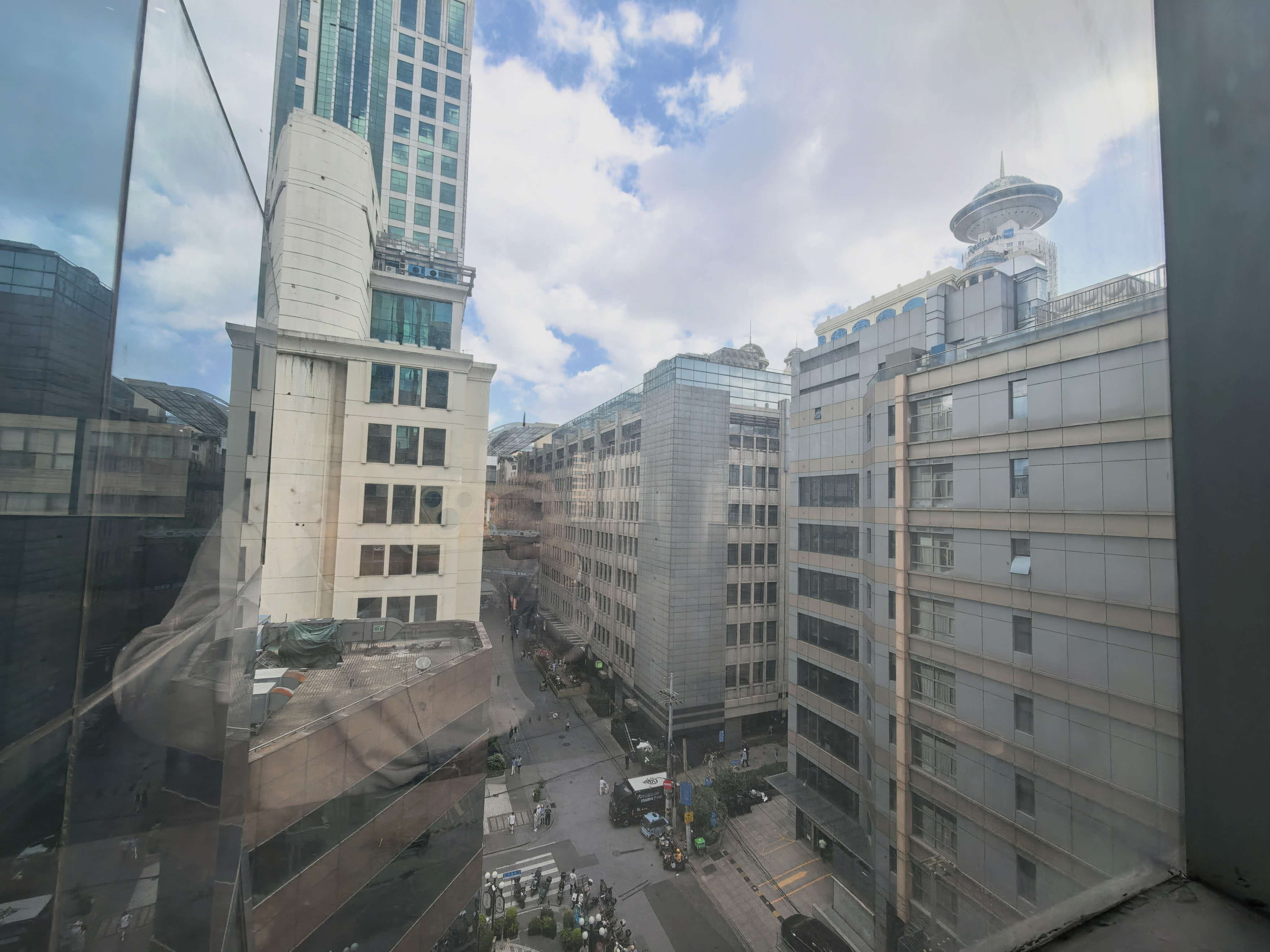 港陆黄浦中心楼内配置