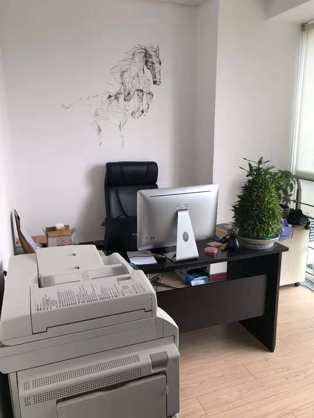 飘鹰世纪大厦办公区域