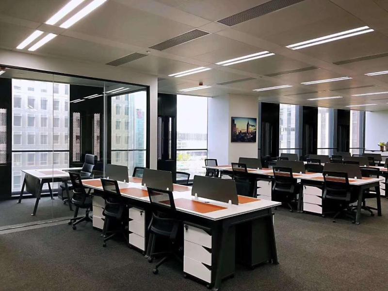文通财富国际写字楼出租,文通大厦精装写字楼,入驻送隔断和工位,双轨
