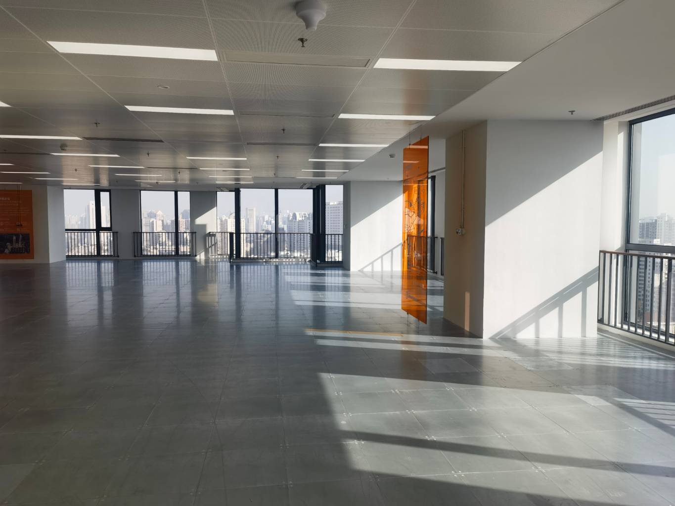 上海信泰中心