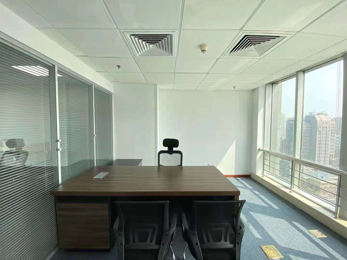 华腾大厦办公区域