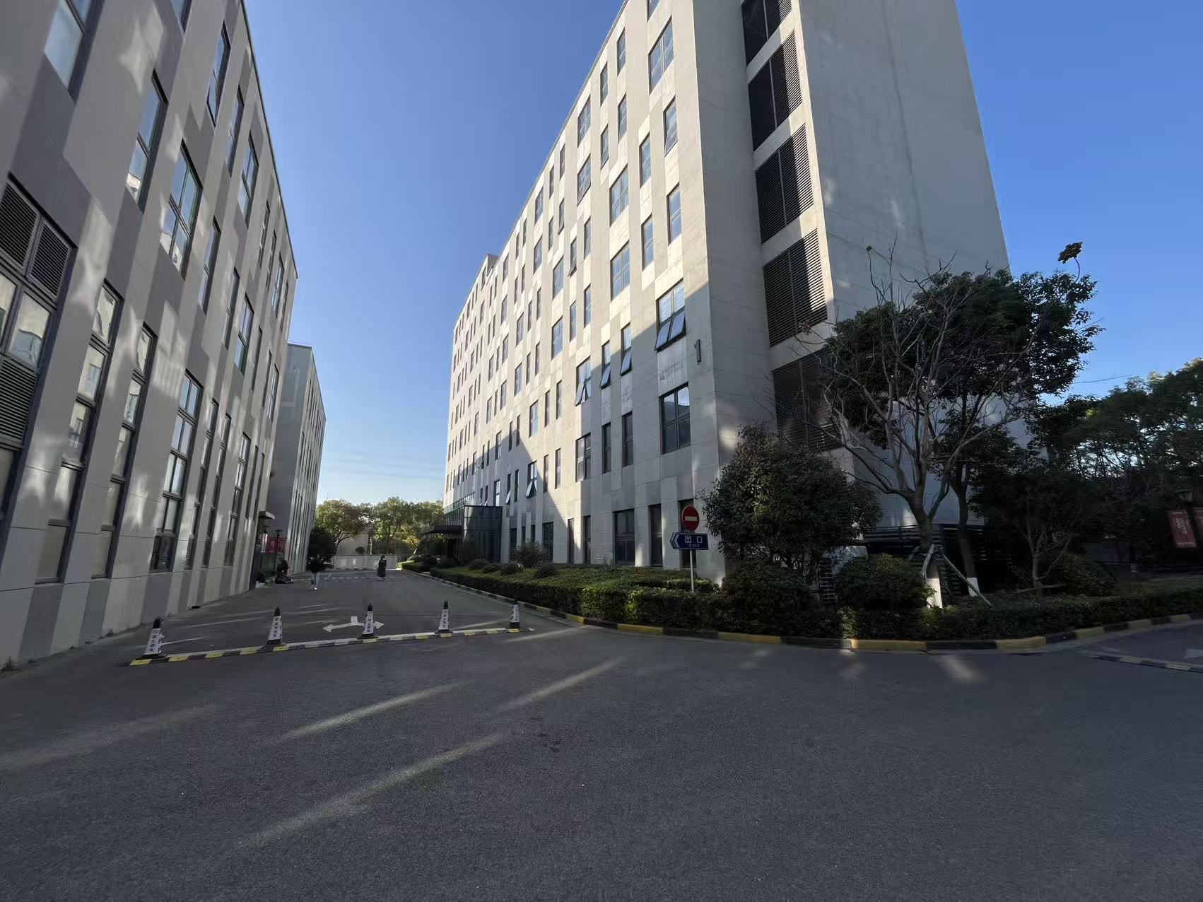 金地威新松江科创园外立面