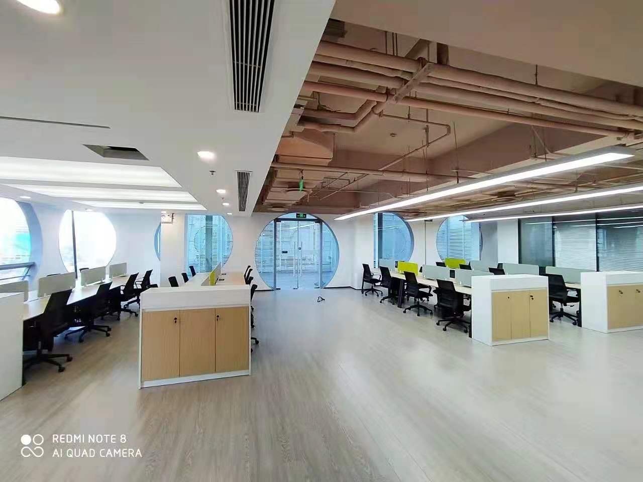 光华路SOHO一期办公区域
