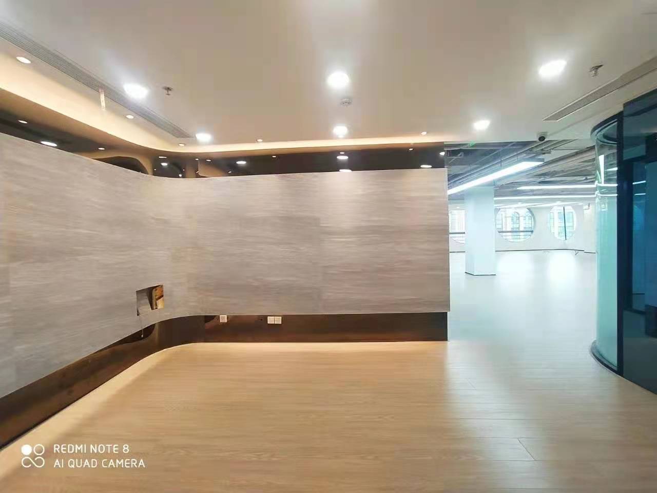 光华路SOHO一期办公区域