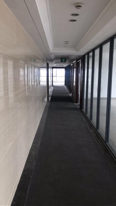和平莱茵广场公共走廊