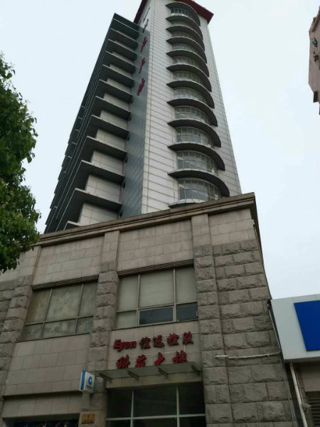 信源张江办公广场写字楼出租,:新空办公仓储展厅::传奇广场华强大厦