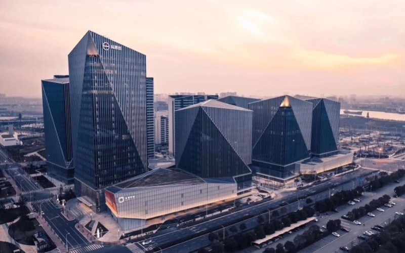 晶耀前滩 前滩世贸 整层2000平可分隔地铁7 8 13线