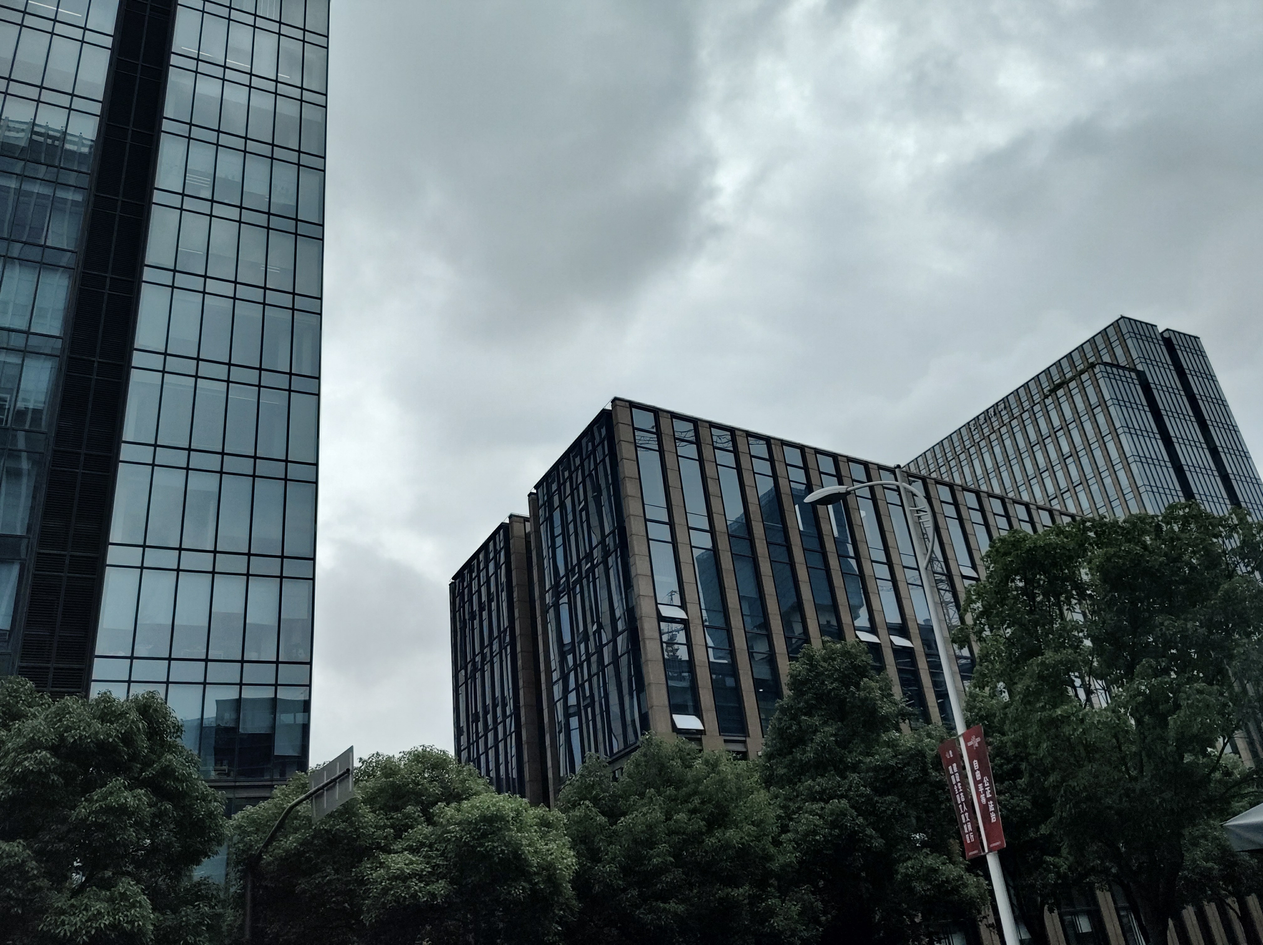 西子国际中心外立面