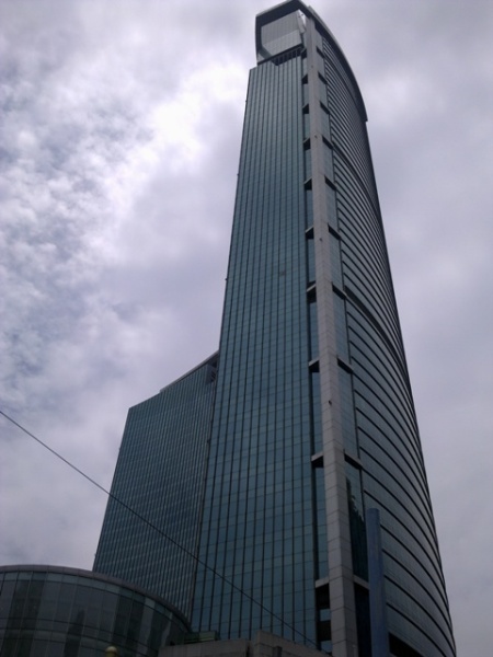南京西路地标 恒隆广场 正对电梯厅 高区景观好