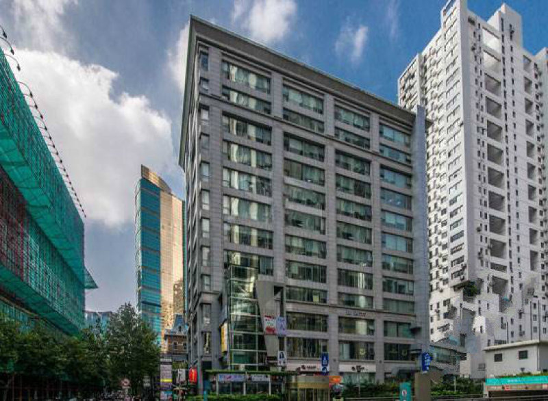 愚园108大厦楼内内景