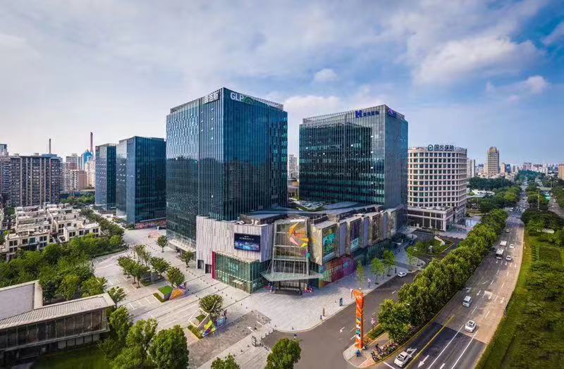 出租置汇旭辉广场211平320平1100平精装修带家具