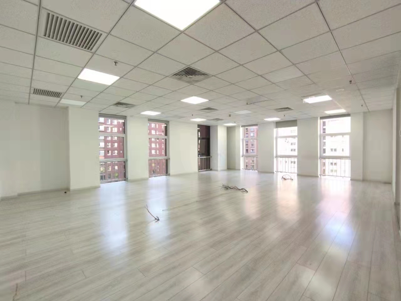 蓝堡国际中心办公区域