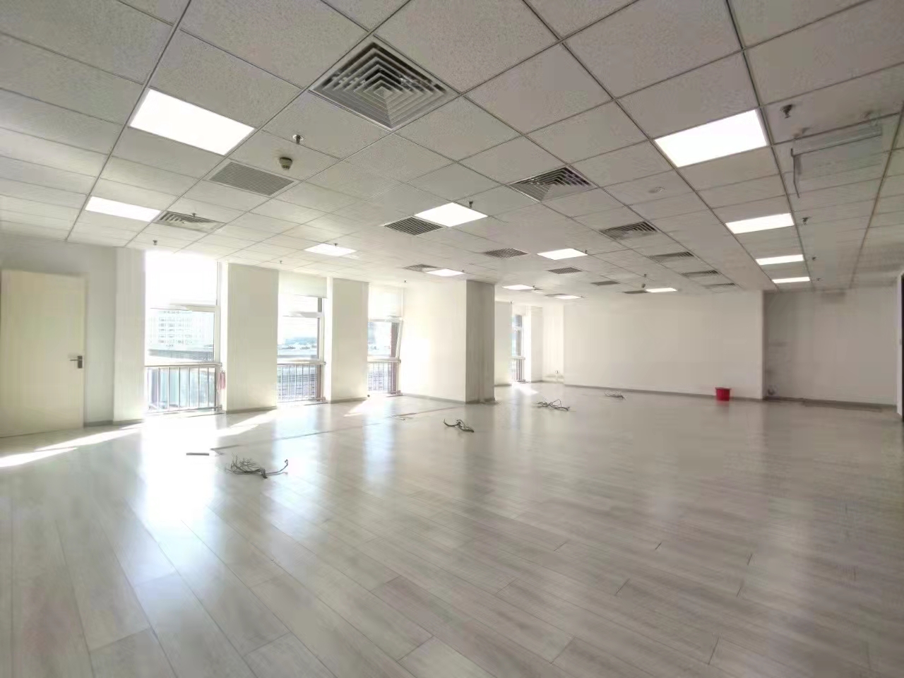 蓝堡国际中心办公区域