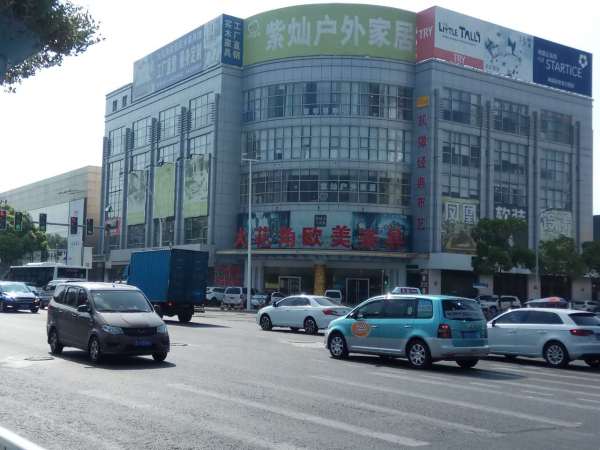 新翔商务大楼写字楼出租,设计装修,落地窗,吴中路合川路,双轨交通-办