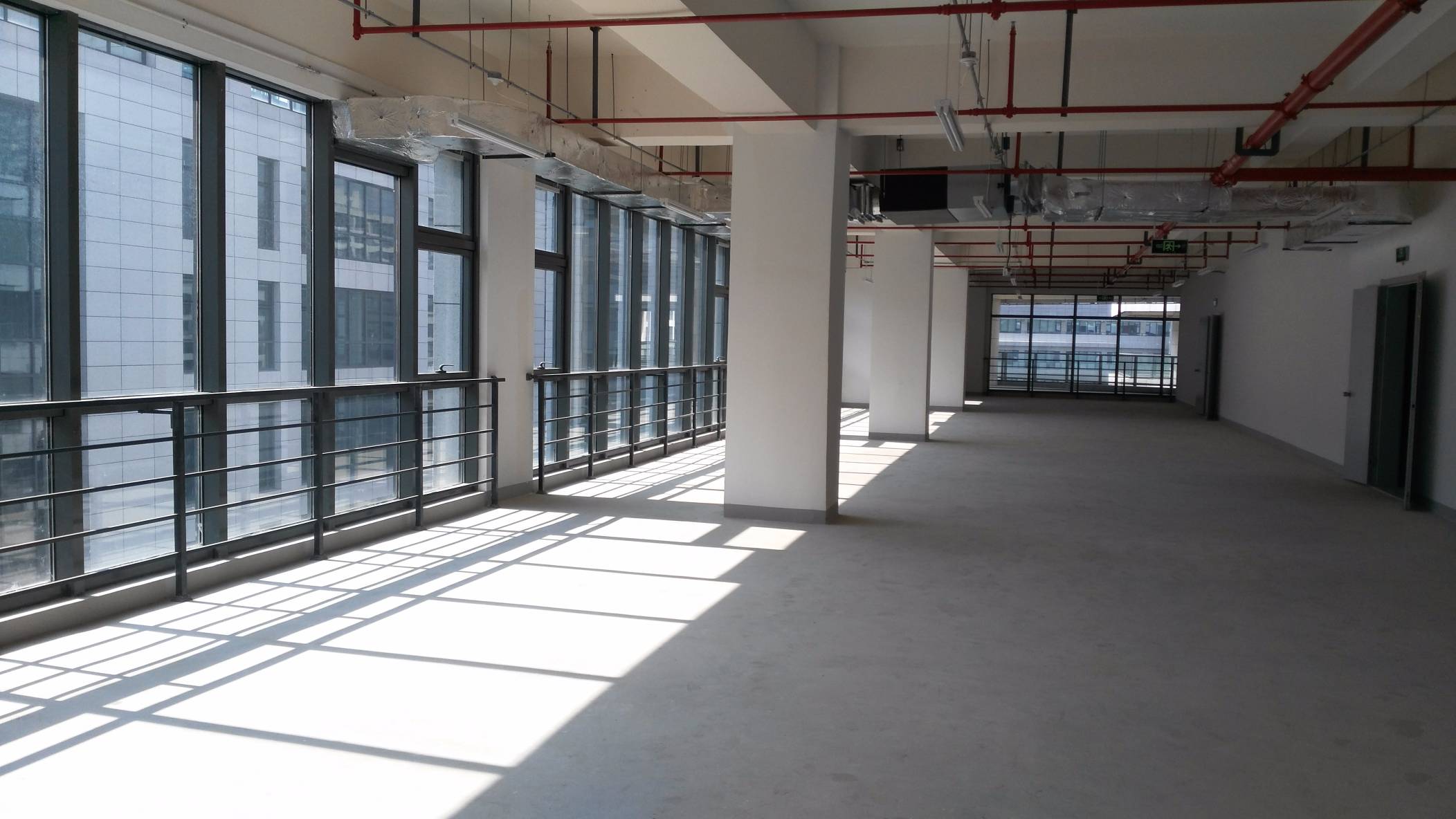 英沃工场(齐来科技园社区)办公区域