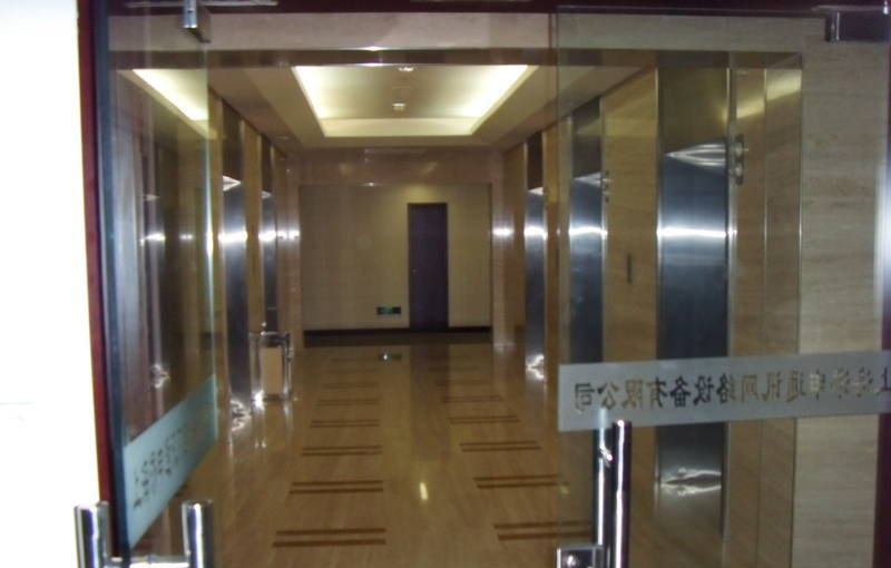 元茂金豪大厦电梯厅