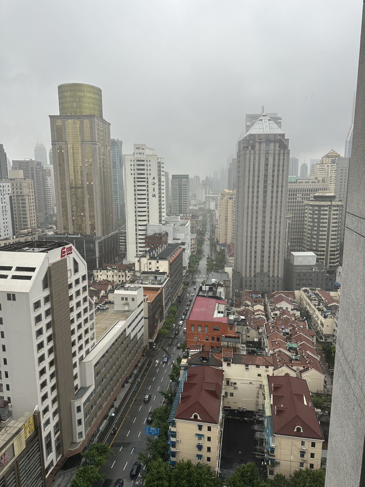腾飞浦汇大厦