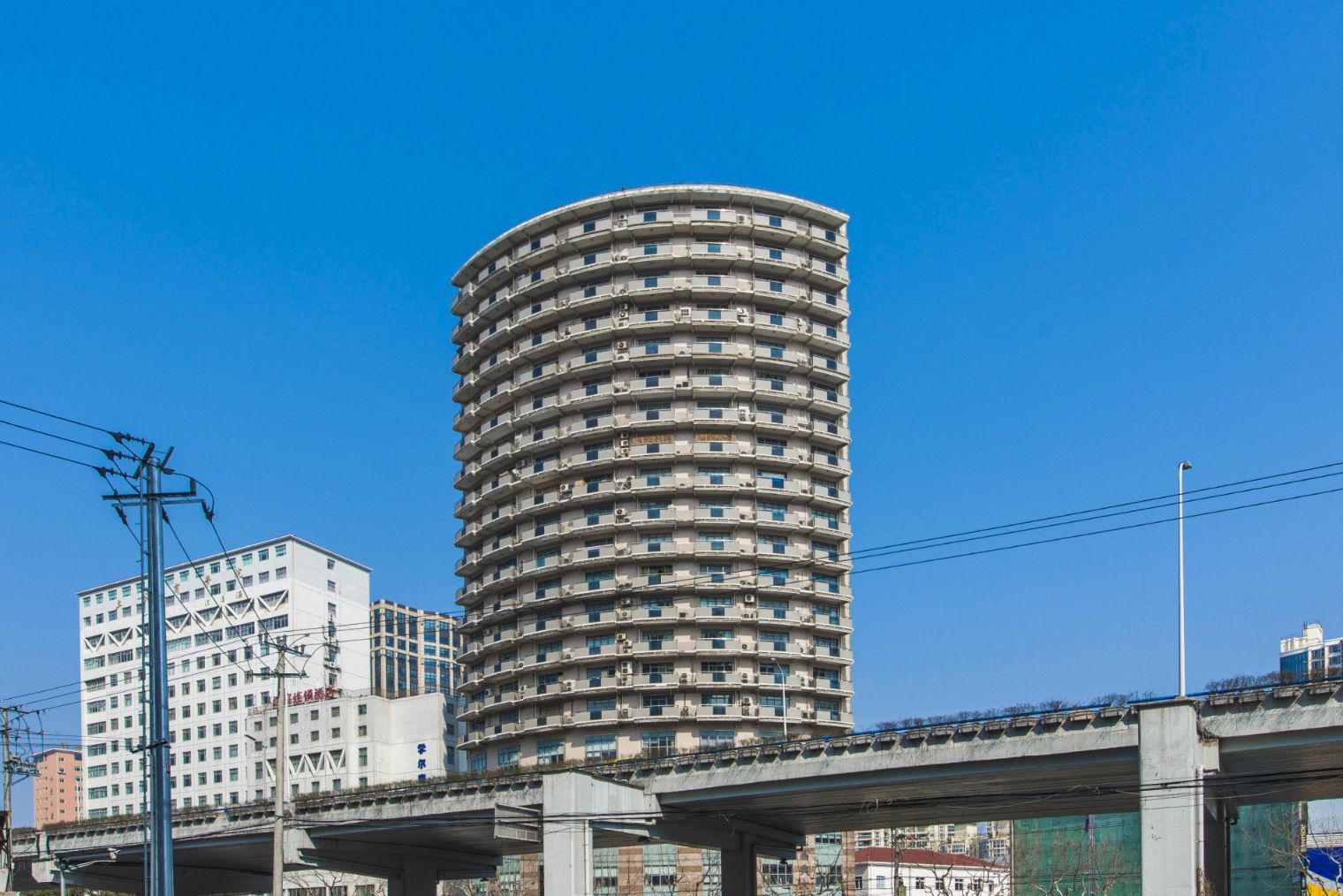 徐汇晶典大厦立面图