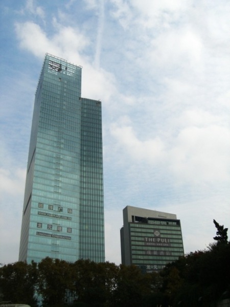 越洋国际广场,高区对电梯厅 ,现房出租,2,7号线地铁口