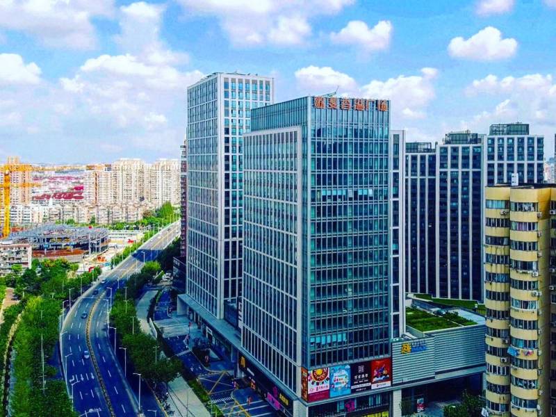 歌斐香溢广场150平镇坪路定制装修办公室飞洲时代创意园