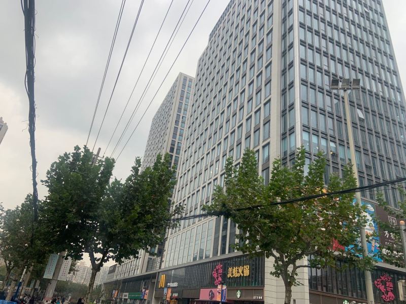 歌斐香溢广场150平镇坪路定制装修办公室飞洲时代创意园