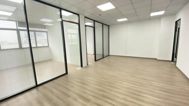 新奥广场 精装40之425平 行业不限 可注册 现房—上海浦东区办公室