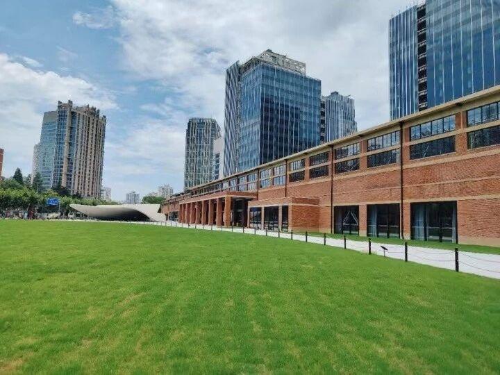 东方明珠凯旋中心高层景观