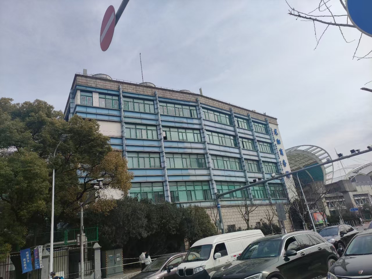 龙阳商务楼