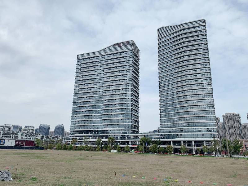 一号线直达 中赢康康谷150方精装隔断 商业地址 教育基地