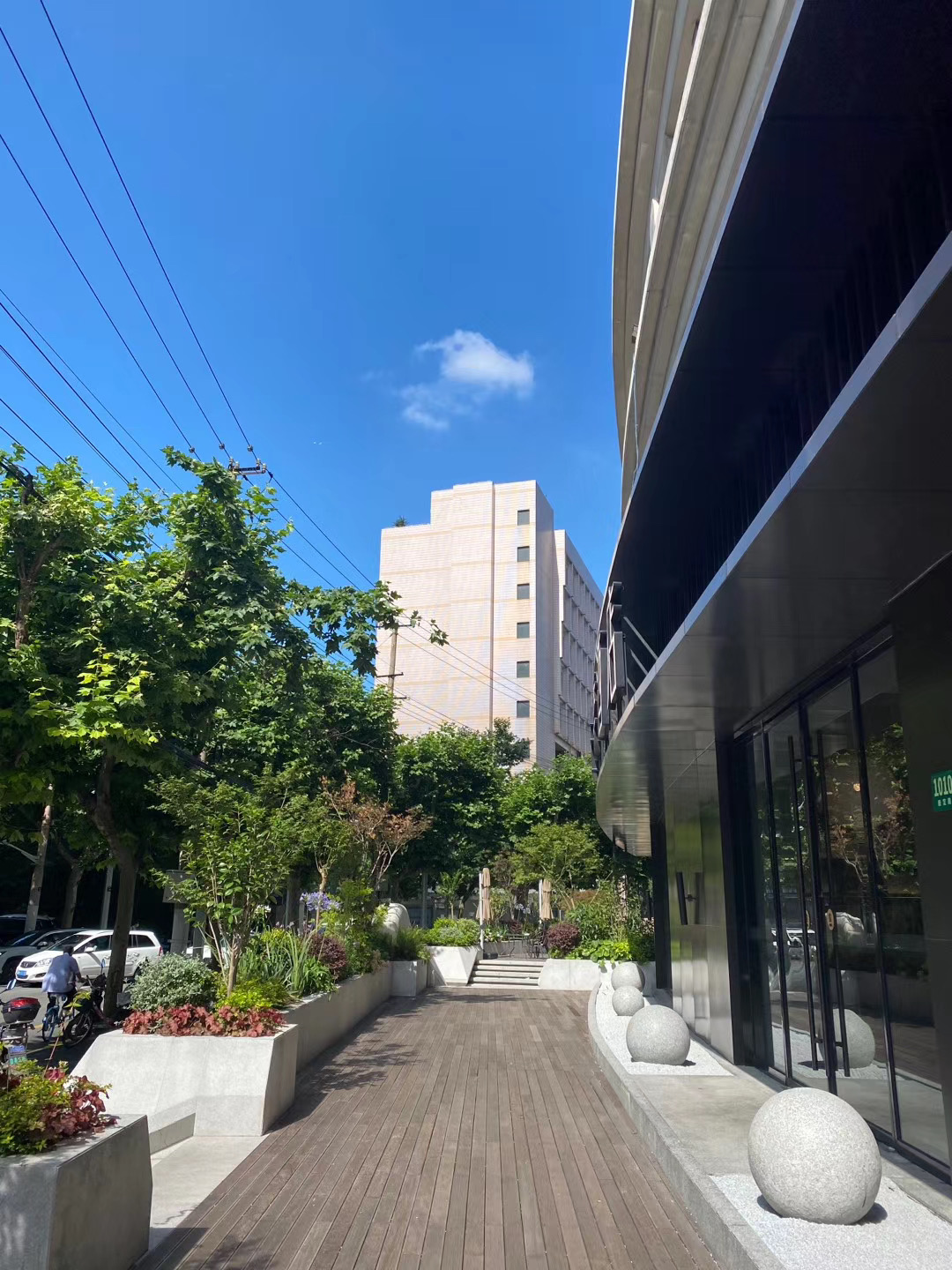 逸阁大楼周边环境图