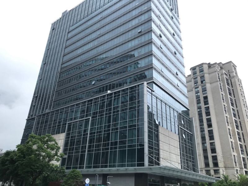 龙华商圈 徐汇滨绿地汇中心 面积600平带装修出租