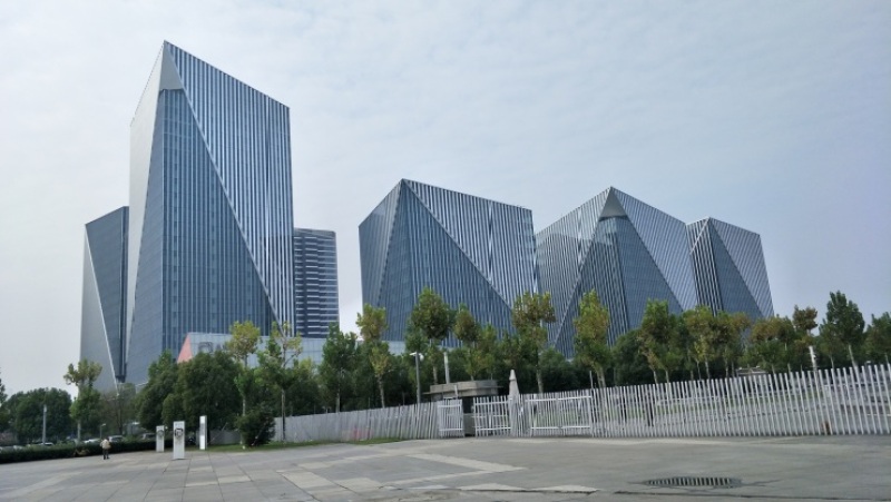 晶耀前滩132平至2200平可分割