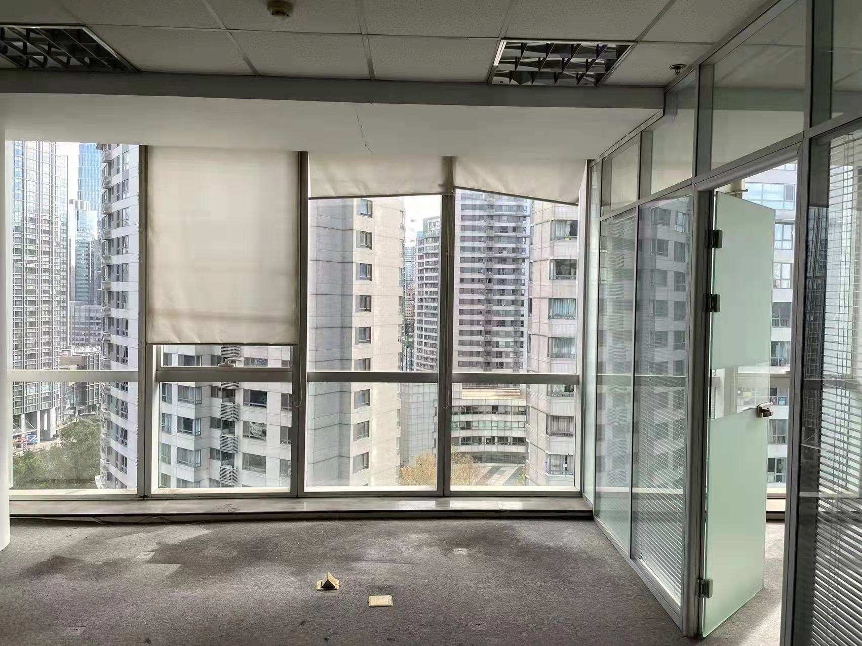 万通中心办公区域