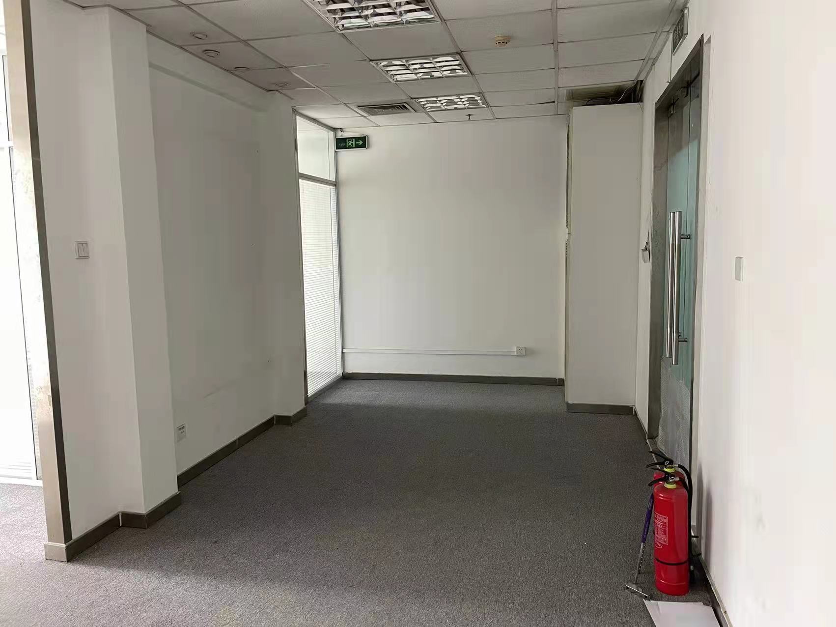 万通中心办公区域