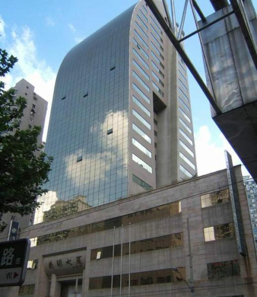 南开大厦写字楼出租,三轨交汇,南开大厦有隔间,电梯口,户型方正—上海